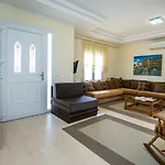 Elpis 1 Apartamento