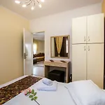 Apartamento Elpis 1 *